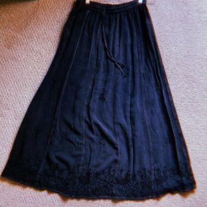 🍂SACRED THREADS Maxi Skirt Embroidered